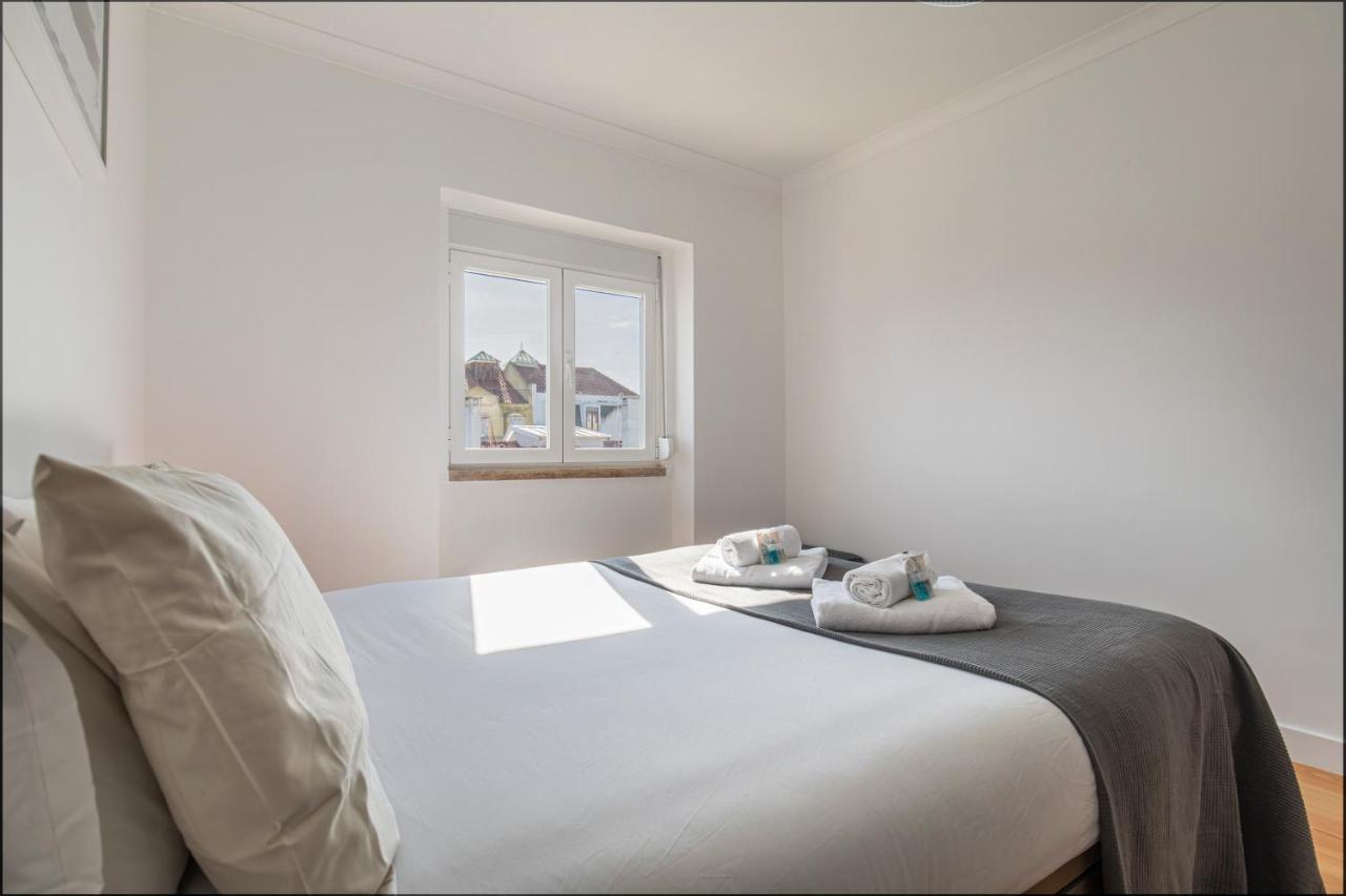 Lovelystay - Sunny 1Bdr Apartment W/Terrace Lisboa Kültér fotó