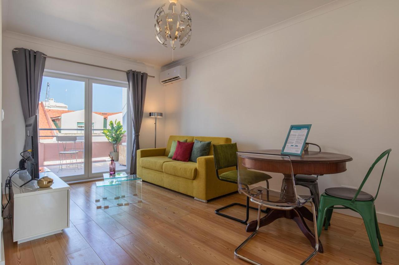 Lovelystay - Sunny 1Bdr Apartment W/Terrace Lisboa Kültér fotó