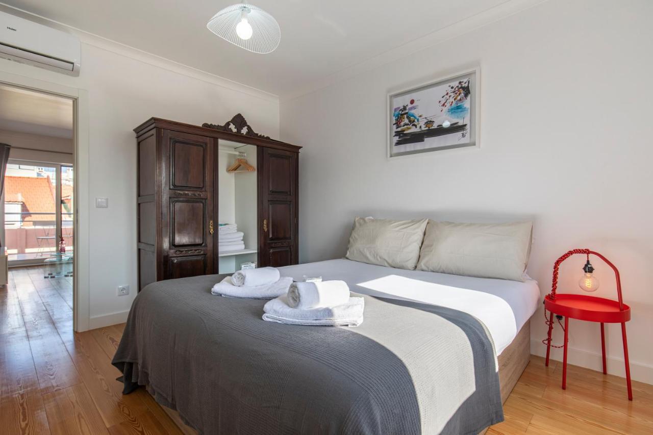 Lovelystay - Sunny 1Bdr Apartment W/Terrace Lisboa Kültér fotó