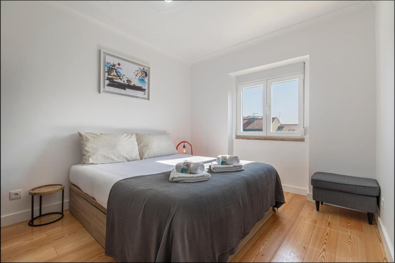 Lovelystay - Sunny 1Bdr Apartment W/Terrace Lisboa Kültér fotó