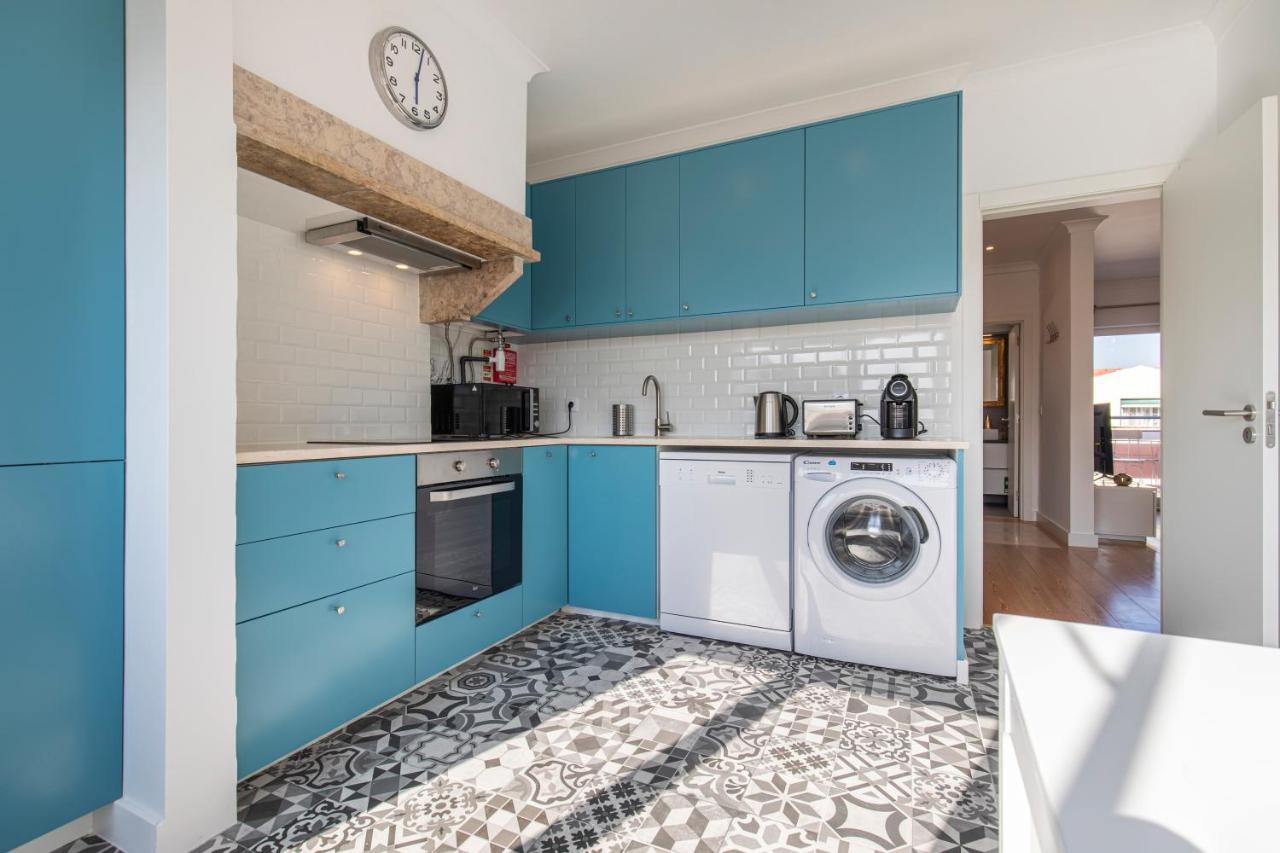 Lovelystay - Sunny 1Bdr Apartment W/Terrace Lisboa Kültér fotó
