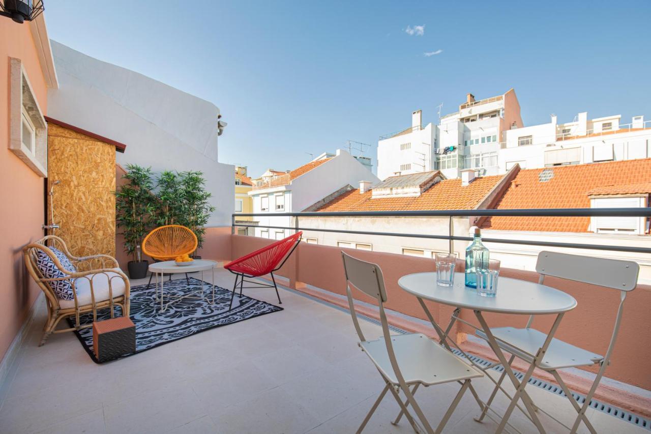 Lovelystay - Sunny 1Bdr Apartment W/Terrace Lisboa Kültér fotó