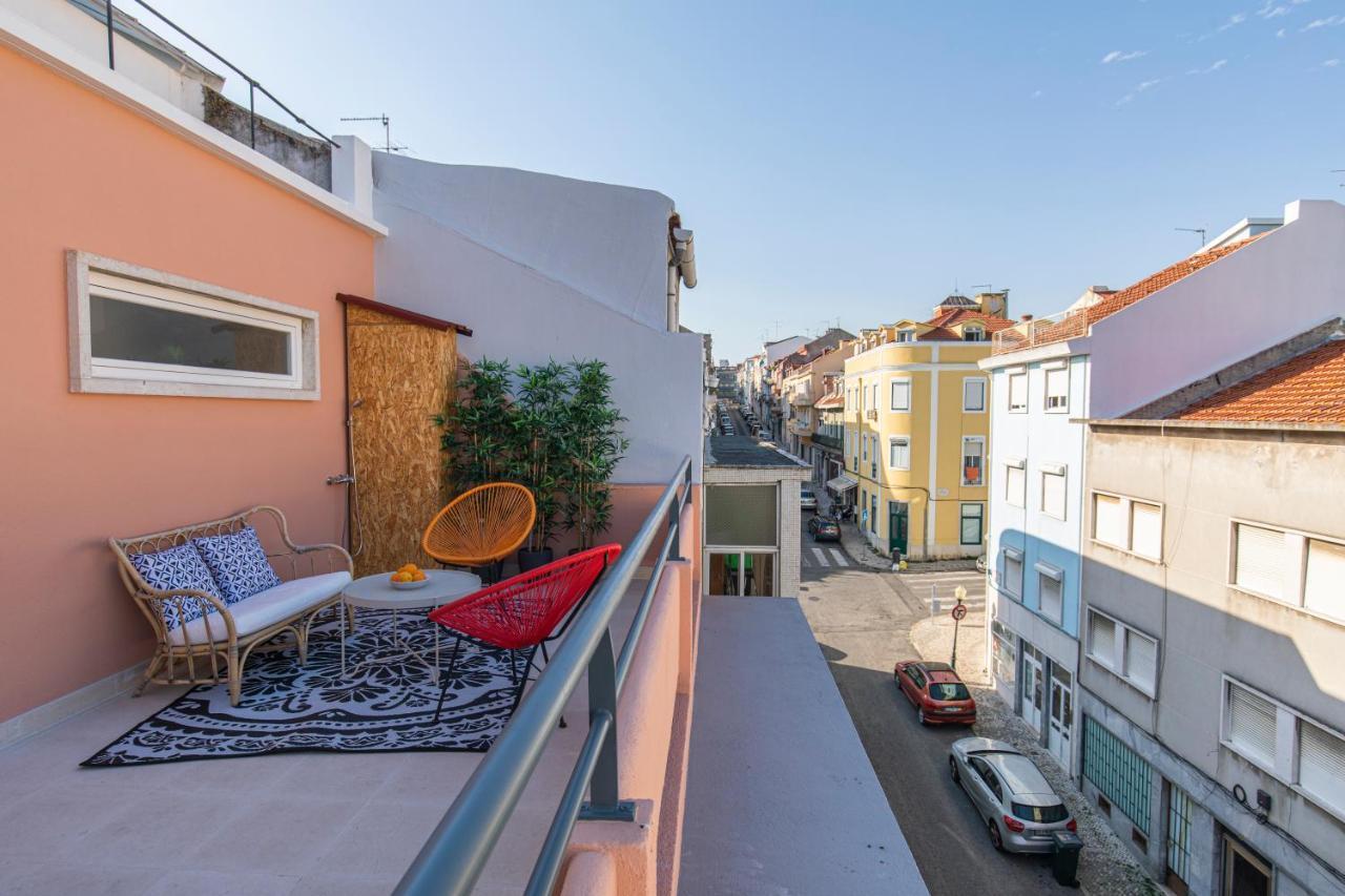 Lovelystay - Sunny 1Bdr Apartment W/Terrace Lisboa Kültér fotó